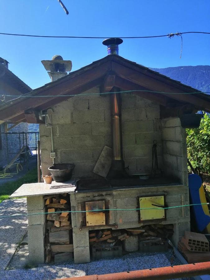 Casa Vacanze La Ca Del Cunfec Sondrio Eksteriør bilde